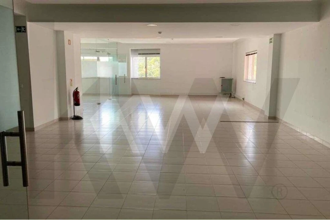 Escritório para Venda em Rio de Mouro Foto 7