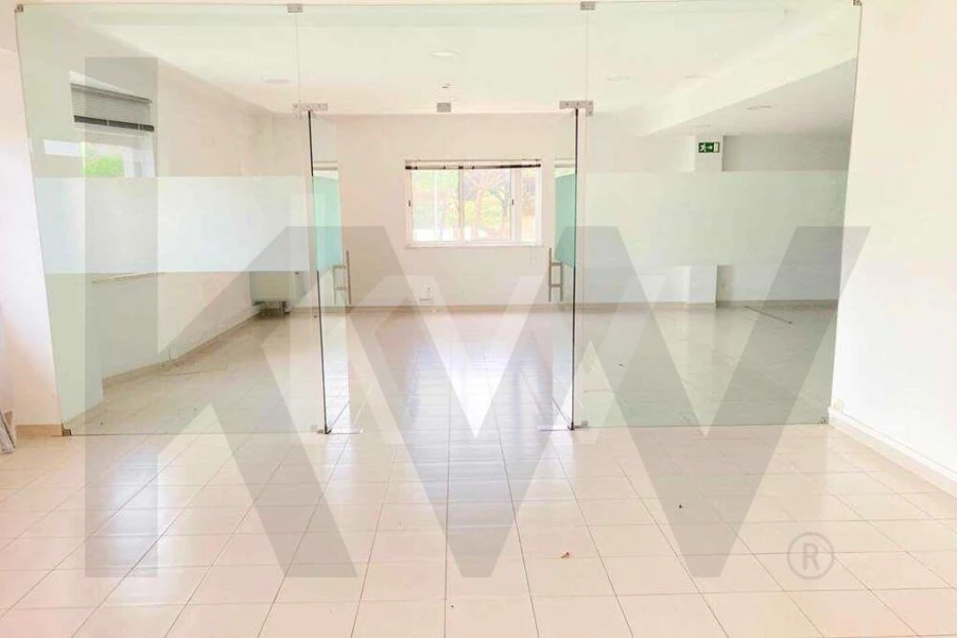 Escritório para Venda em Rio de Mouro Foto 5