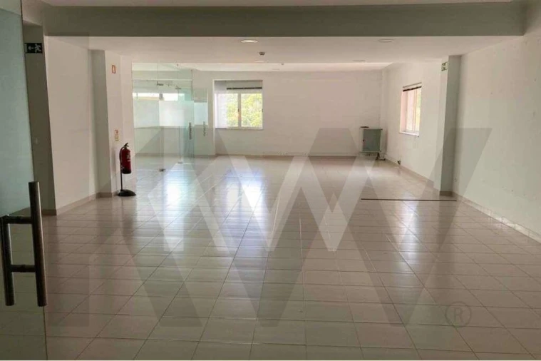 Escritório para Venda em Rio de Mouro Foto 7