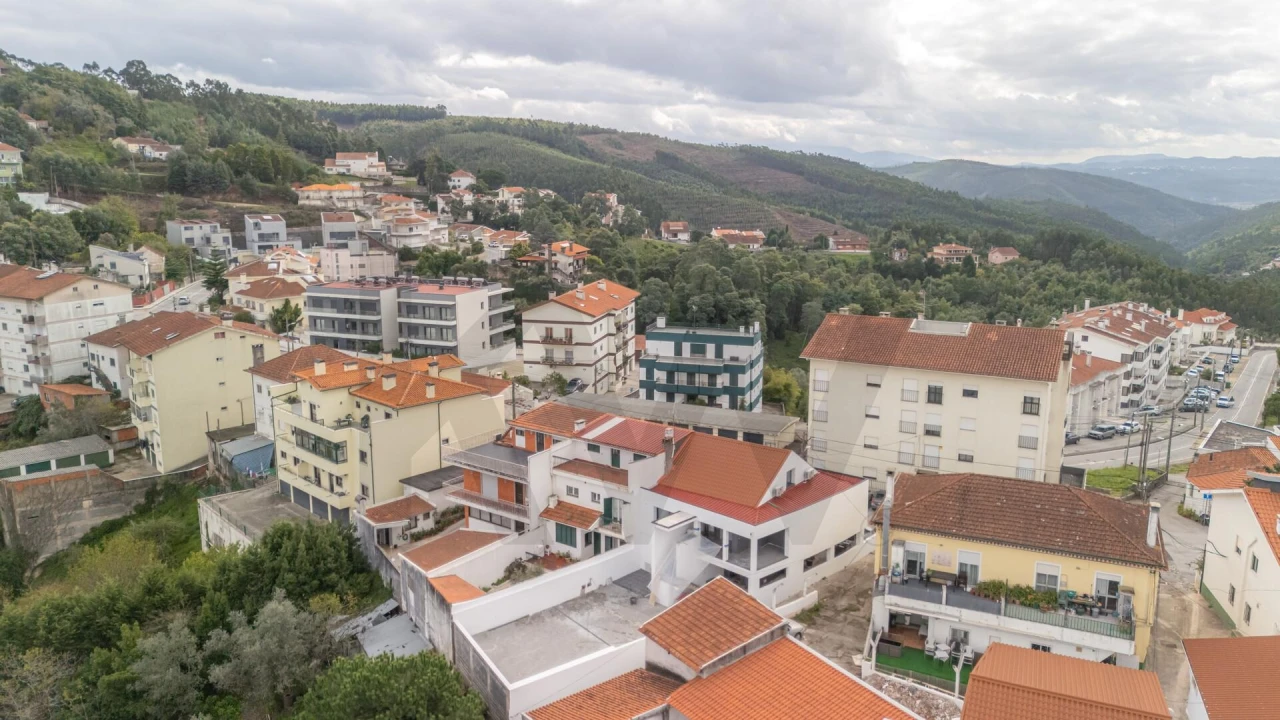 Apartamento T3 para Venda em Santo Antonio dos Olivais Foto 31