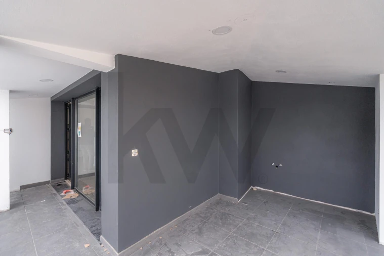 Apartamento T3 para Venda em Santo Antonio dos Olivais Foto 24