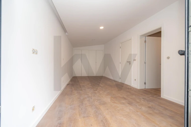 Apartamento T3 para Venda em Santo Antonio dos Olivais Foto 10