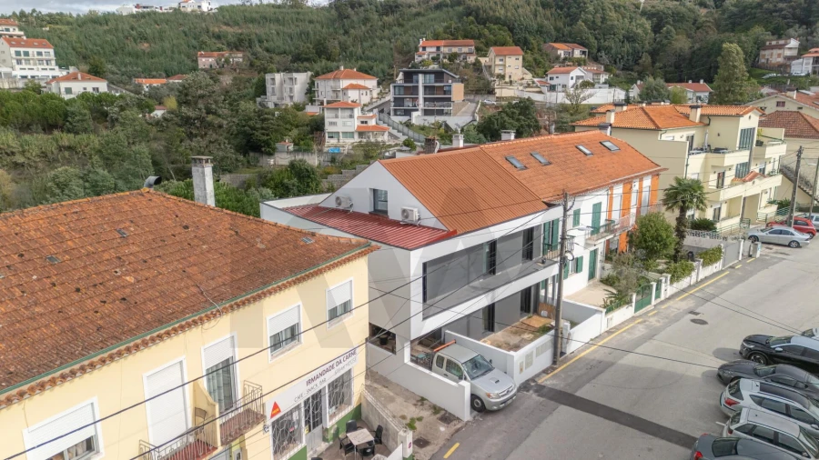 Apartamento T3 para Venda em Santo Antonio dos Olivais Foto 30