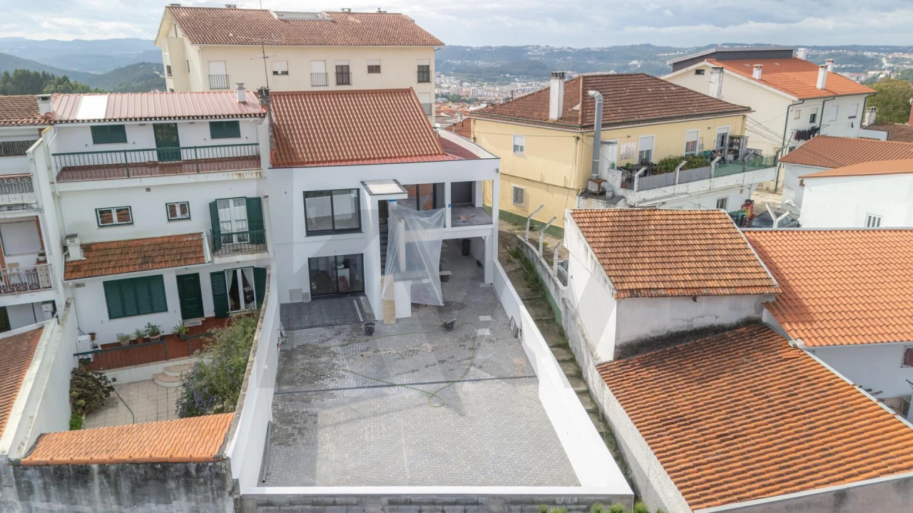 Apartamento T3 para Venda em Santo Antonio dos Olivais Foto 26
