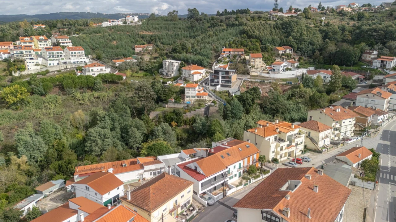 Apartamento T3 para Venda em Santo Antonio dos Olivais Foto 29