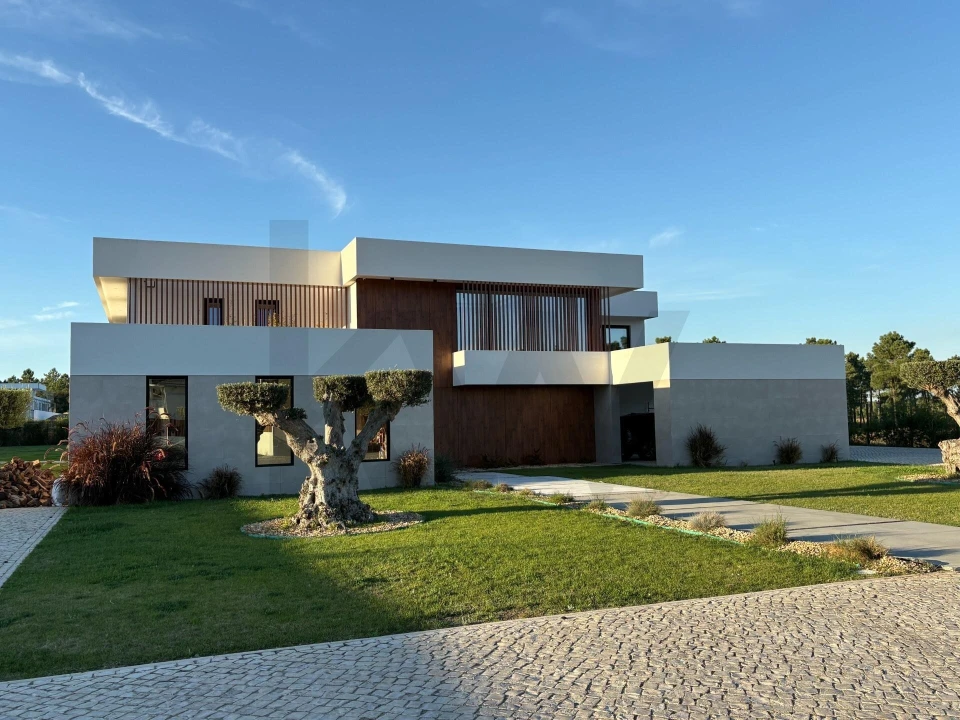 Moradia T6 para Venda em Corroios Foto 34