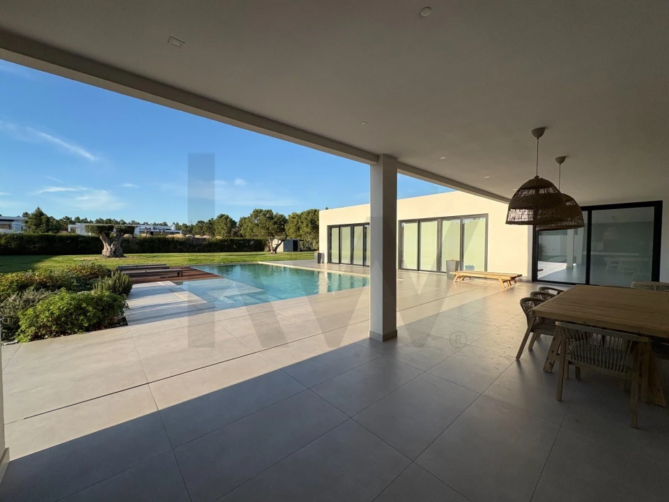 Moradia T6 para Venda em Corroios Foto 30