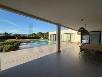 Moradia T6 para Venda em Corroios