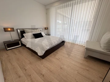 Moradia T6 para Venda em Corroios