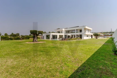 Moradia T6 para Venda em Corroios