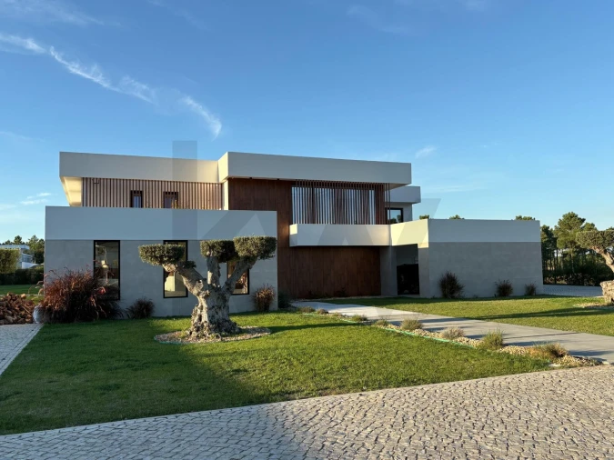 Moradia T6 para Venda em Corroios Foto 34