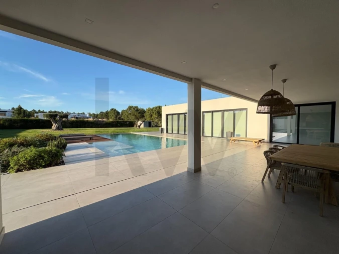 Moradia T6 para Venda em Corroios Foto 30