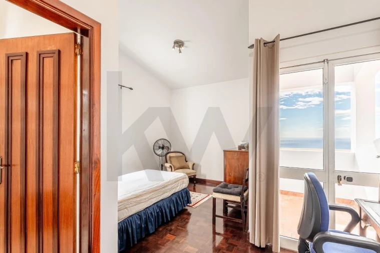 Moradia T4 para Venda em Caniço Foto 35