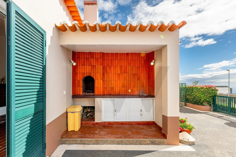 Moradia T4 para Venda em Caniço Foto 47