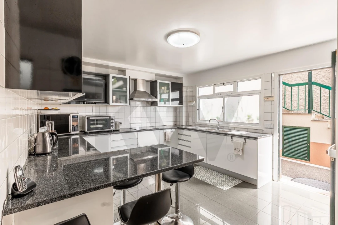 Moradia T4 para Venda em Caniço Foto 32