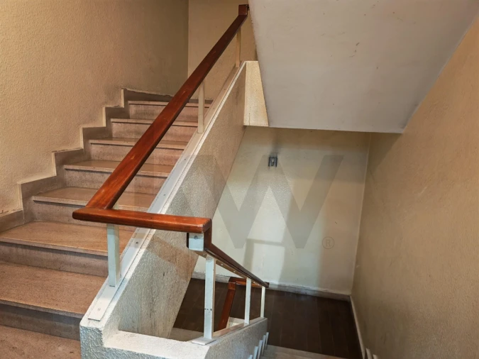 Apartamento T4 para Venda em Azurem Foto 3