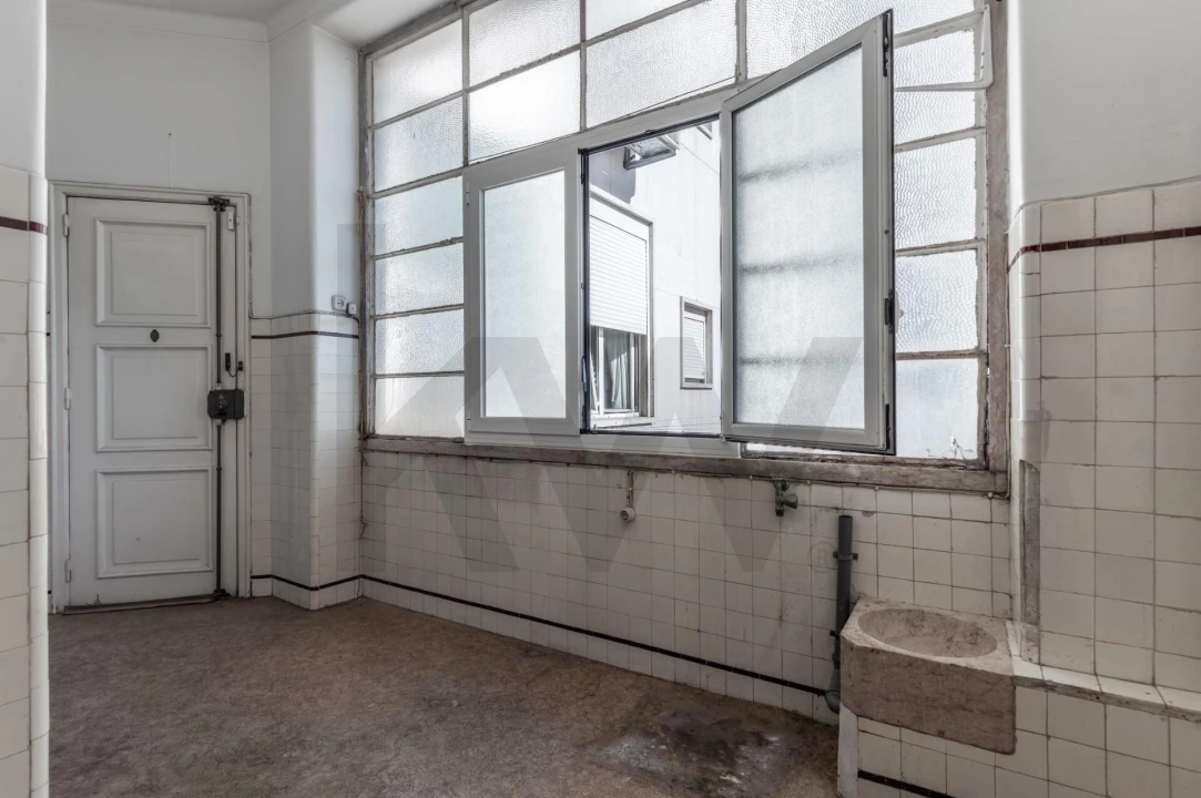 Apartamento T6 para Venda em Areeiro Foto 34