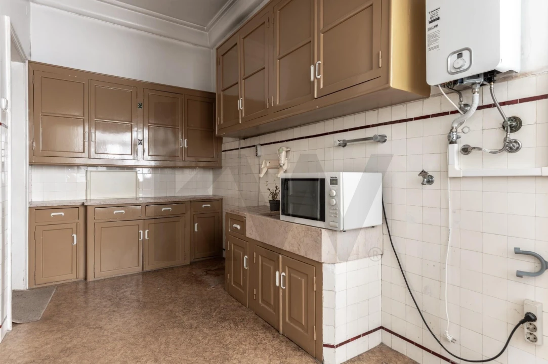 Apartamento T6 para Venda em Areeiro Foto 31