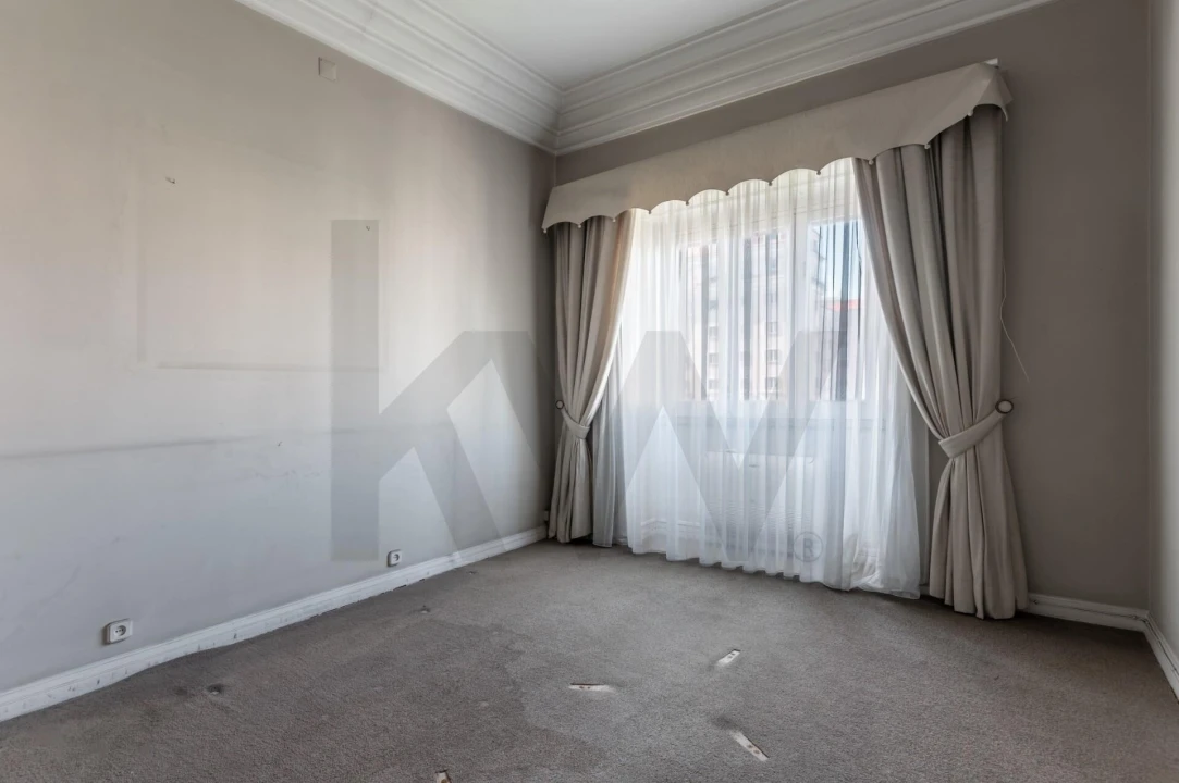 Apartamento T6 para Venda em Areeiro Foto 26