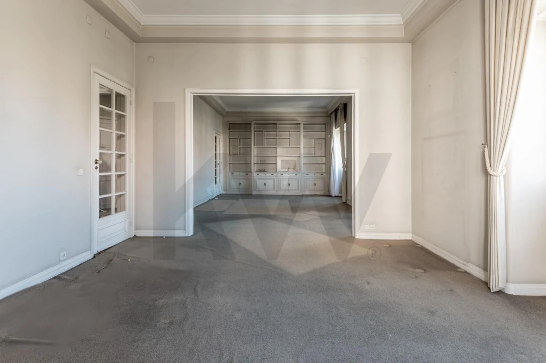 Apartamento T6 para Venda em Areeiro Foto 4
