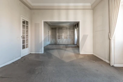 Apartamento T6 para Venda em Areeiro