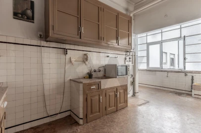Apartamento T6 para Venda em Areeiro
