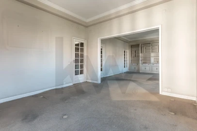 Apartamento T6 para Venda em Areeiro
