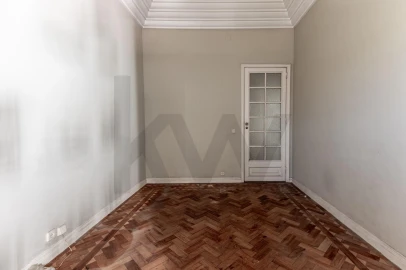 Apartamento T6 para Venda em Areeiro