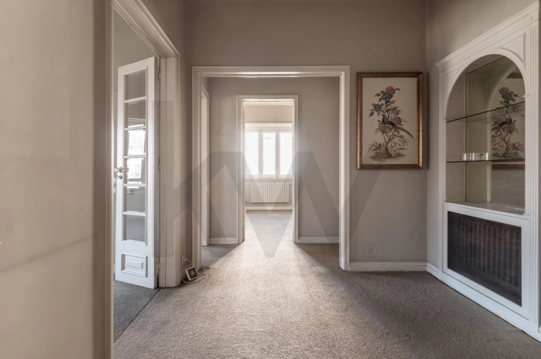 Apartamento T6 para Venda em Areeiro Foto 15