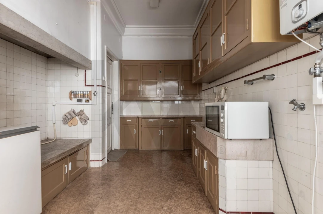 Apartamento T6 para Venda em Areeiro Foto 29