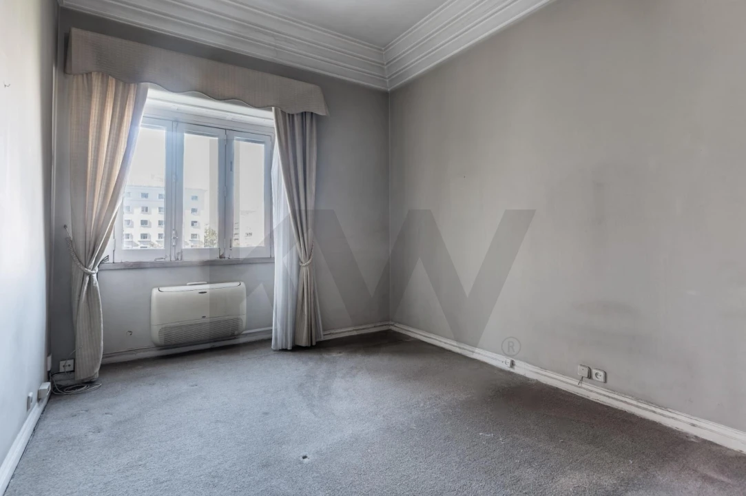 Apartamento T6 para Venda em Areeiro Foto 27