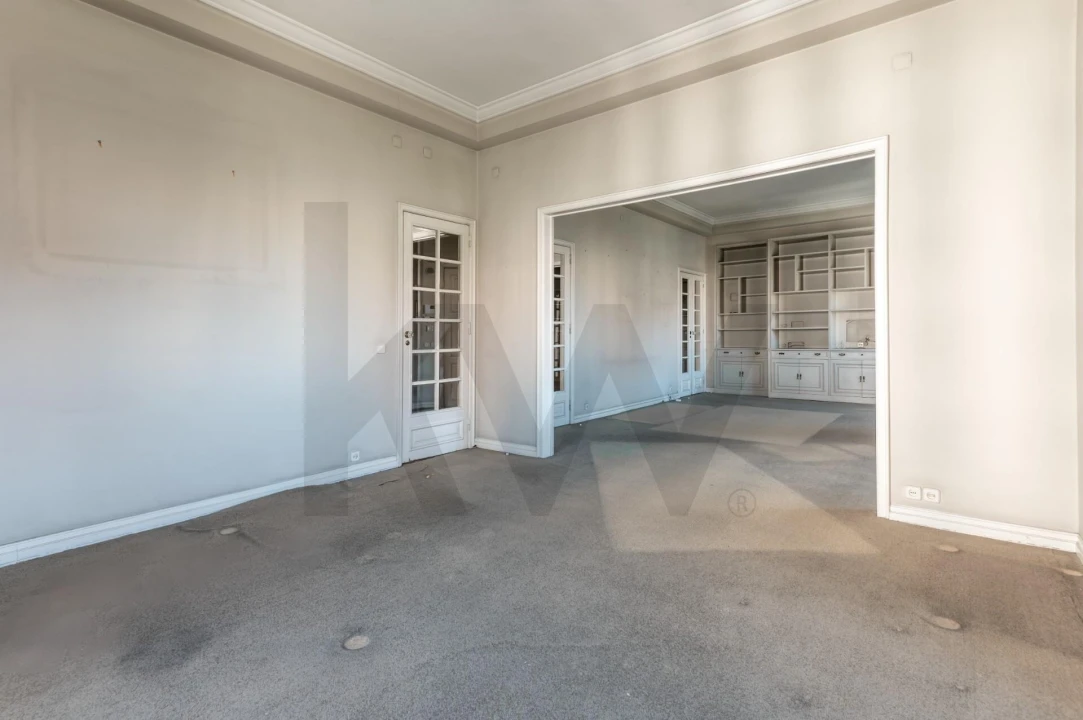 Apartamento T6 para Venda em Areeiro Foto 18