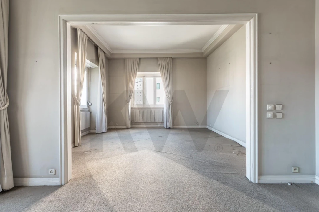 Apartamento T6 para Venda em Areeiro Foto 14