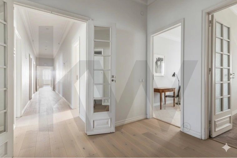 Apartamento T6 para Venda em Areeiro Foto 10
