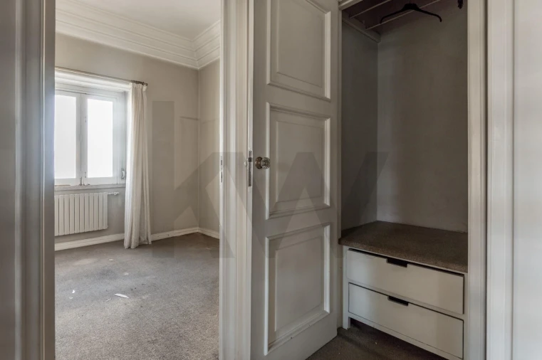 Apartamento T6 para Venda em Areeiro Foto 24