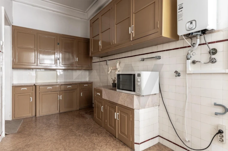 Apartamento T6 para Venda em Areeiro Foto 31