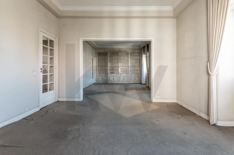Apartamento T6 para Venda em Areeiro Foto 4