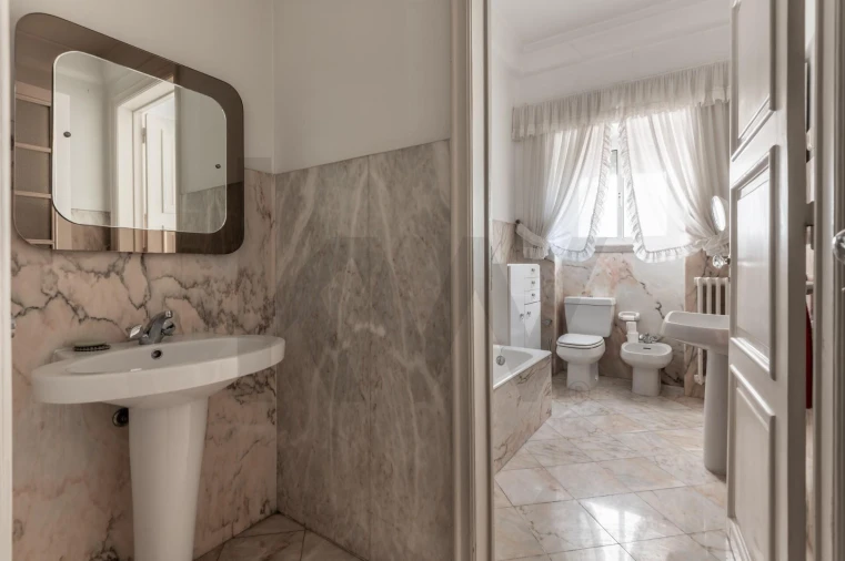 Apartamento T6 para Venda em Areeiro Foto 39