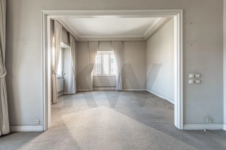 Apartamento T6 para Venda em Areeiro Foto 14