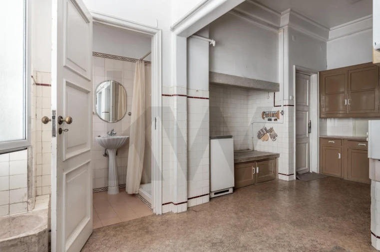 Apartamento T6 para Venda em Areeiro Foto 32