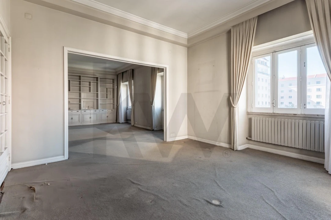 Apartamento T6 para Venda em Areeiro Foto 17