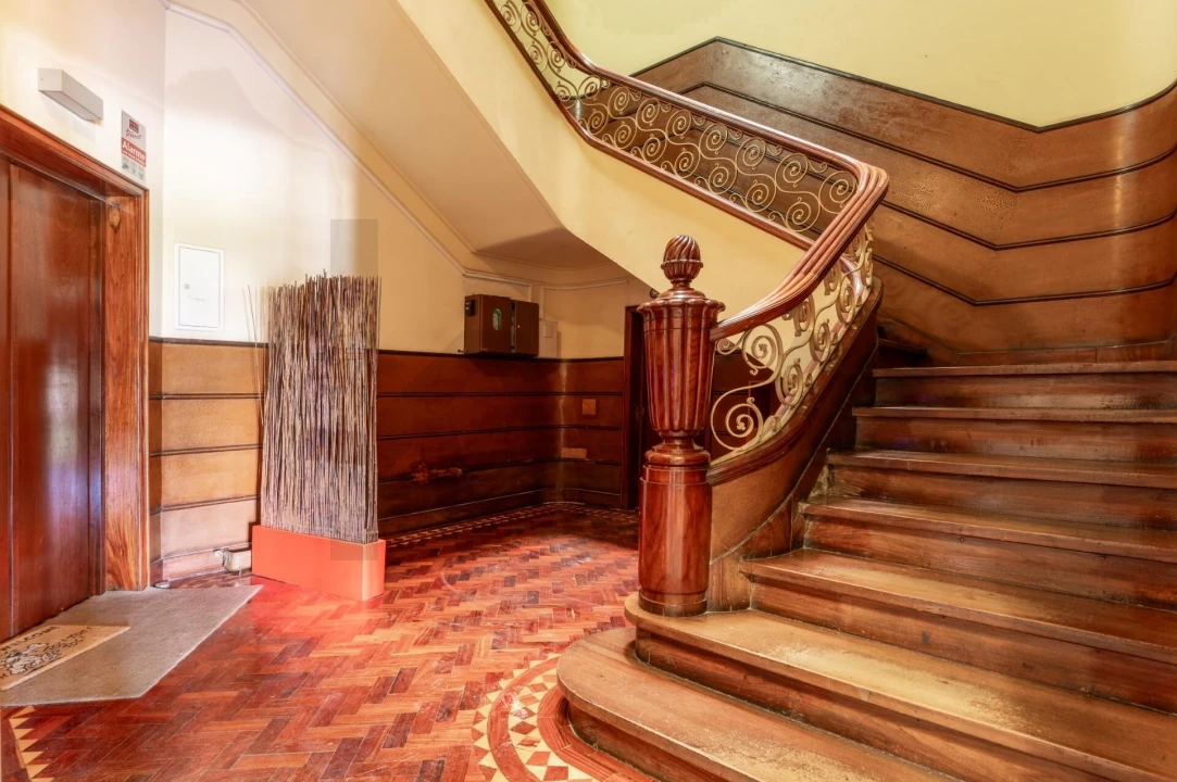Apartamento T6 para Venda em Areeiro Foto 41