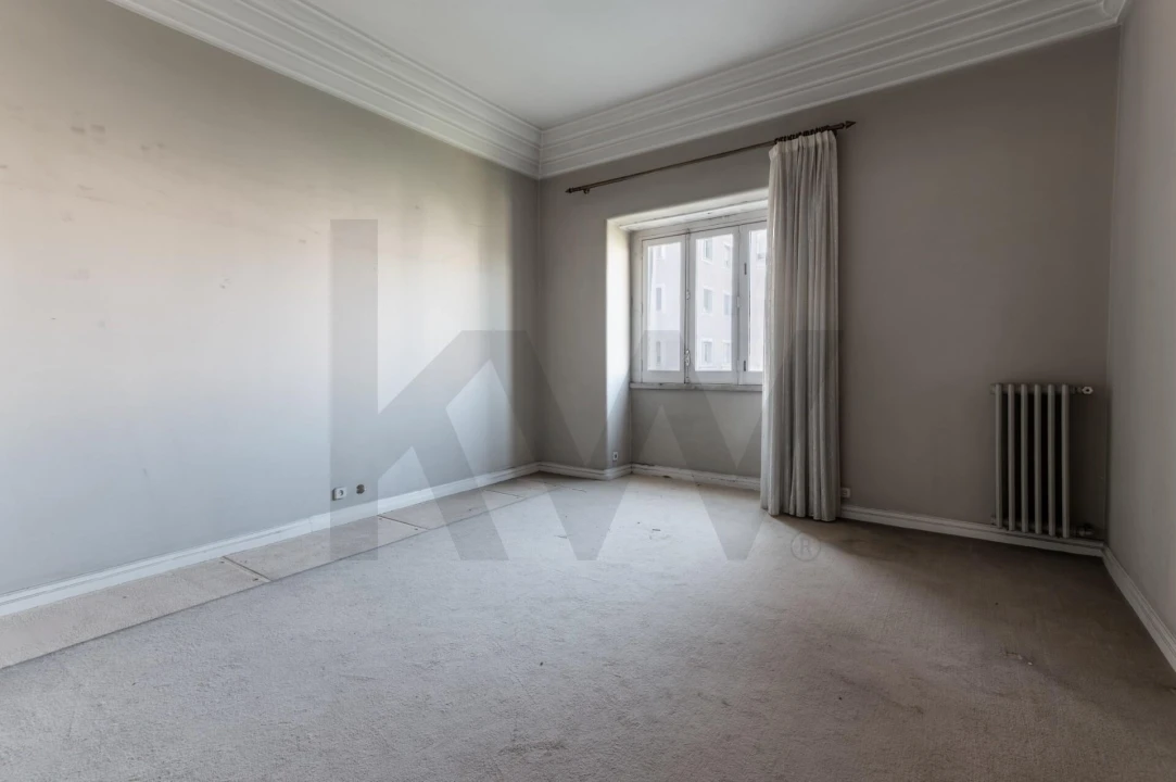 Apartamento T6 para Venda em Areeiro Foto 37