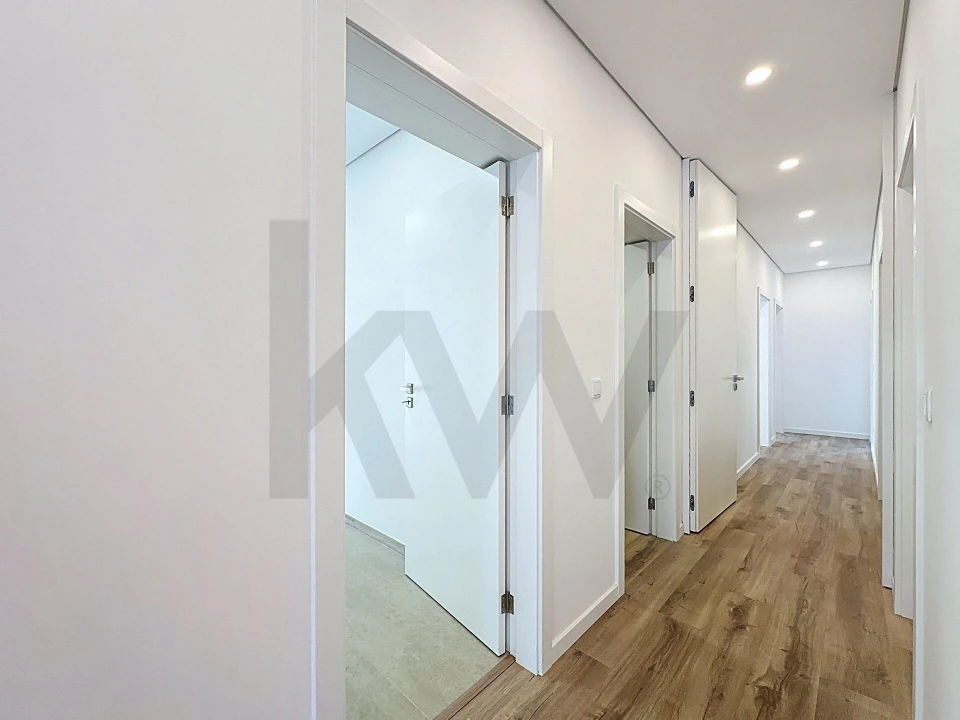 Moradia T3 para Venda em Santa Maria da Feira, Travanca, Sanfins e Espargo Foto 17