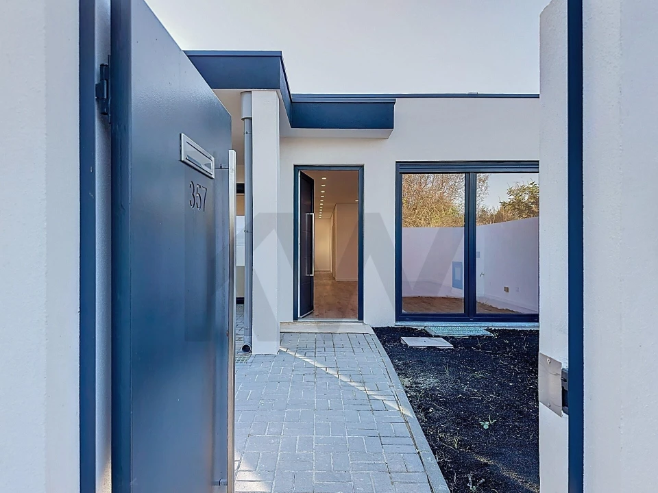 Moradia T3 para Venda em Santa Maria da Feira, Travanca, Sanfins e Espargo Foto 4