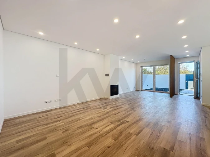 Moradia T3 para Venda em Santa Maria da Feira, Travanca, Sanfins e Espargo Foto 7