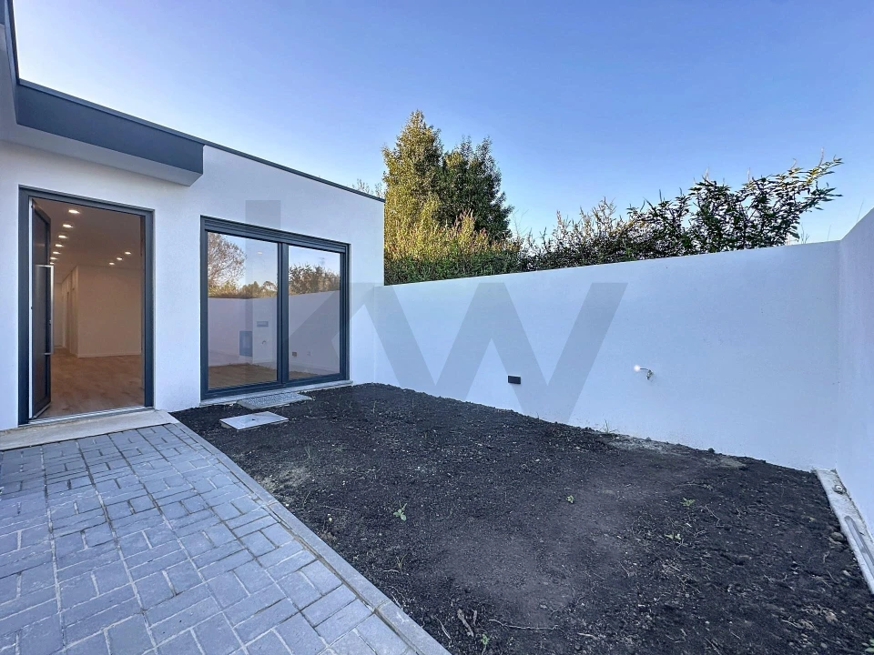 Moradia T3 para Venda em Santa Maria da Feira, Travanca, Sanfins e Espargo Foto 42