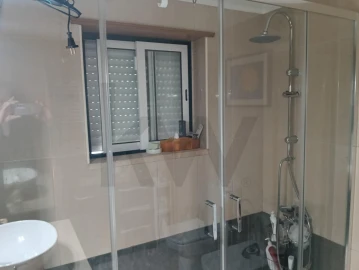 Moradia T5 para Venda em Carcavelos e Parede