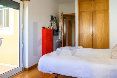Moradia T5 para Venda em Carcavelos e Parede