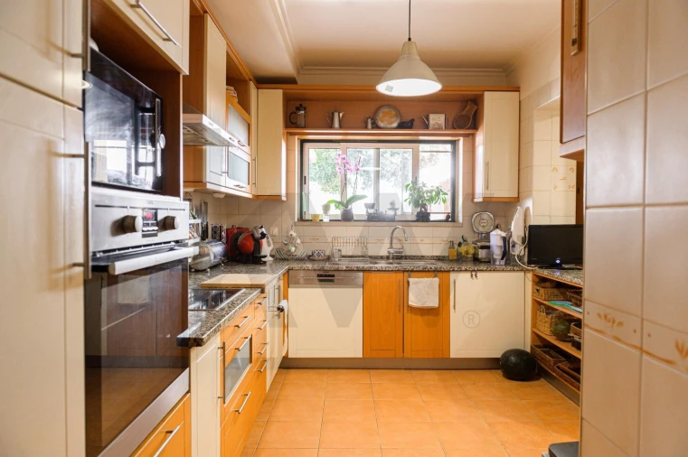 Moradia T5 para Venda em Carcavelos e Parede Foto 9